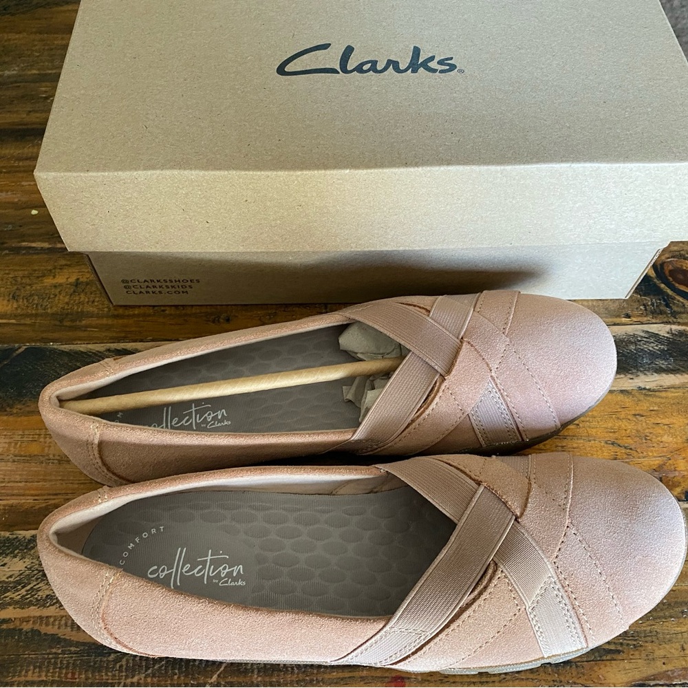 Clarks Women's Blush Flats